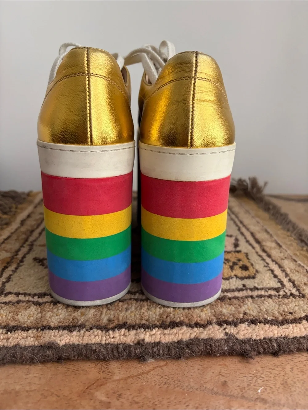 Gucci- PEGGY Gold Rainbow Platform Sneakers - Women's  Lace-Up sz 36 - DAMAGED